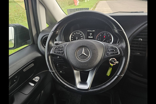 Mercedes-Benz Vito 114 CDI L2H1 Cruise control, Airco, Pdc, Carplay, Navi, Camera, Led, Lane-assist, Stoelverwarming, Werkplaats-Inrichting, Achterdeuren, 136 pk, Automaat
