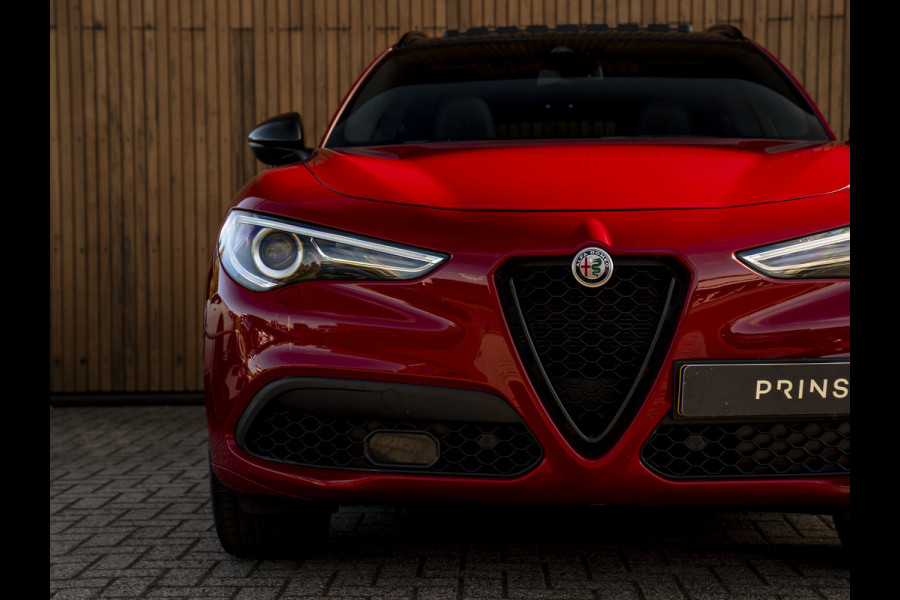 Alfa Romeo Stelvio 2.0T 280pk AWD Veloce | Pano-dak | CarPlay | Adapt. cruise | Lederen dash.