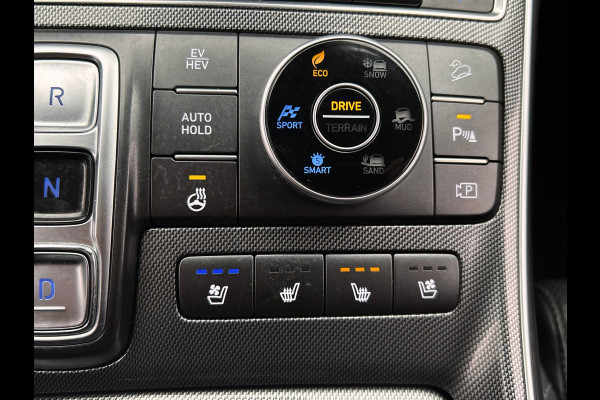 Hyundai Santa Fe 1.6 T-GDI PHEV Premium Plus Sky 7 Persoons | 1e Eigenaar | Adapt. Cruise | Panoramadak | 360 Camera | Memory |