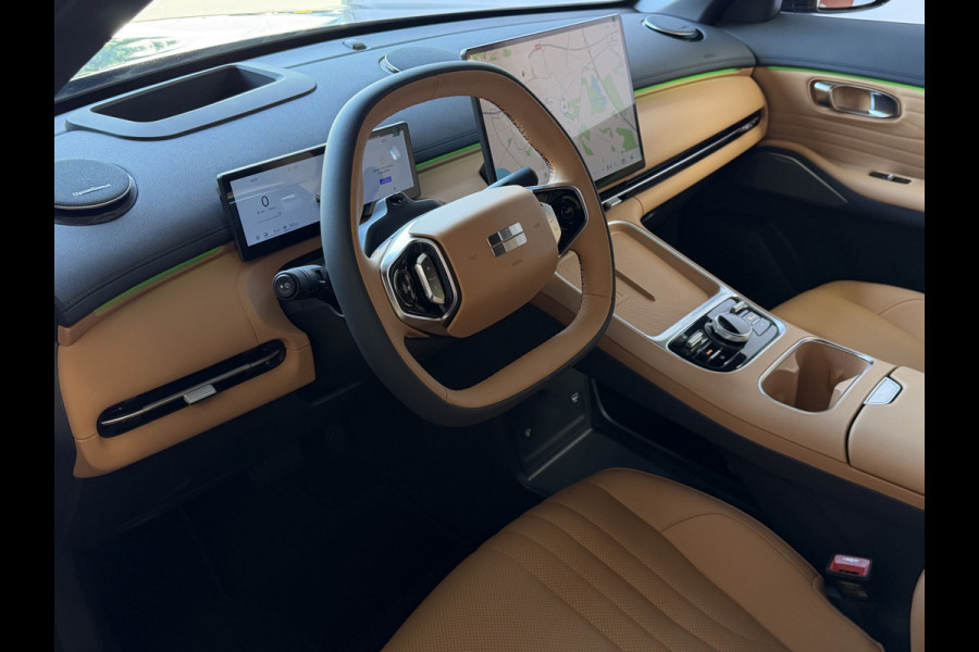 GEELY Starray EM-i MAX+ PHEV LONG RANGE 09/2026 BRUIN LEER | 29,8 kWh ACCU | 136 KM WLTP | PANORAMADAK | STOELVERWARMING/KOELING | LEER | MET MASSA Geely Wijchen