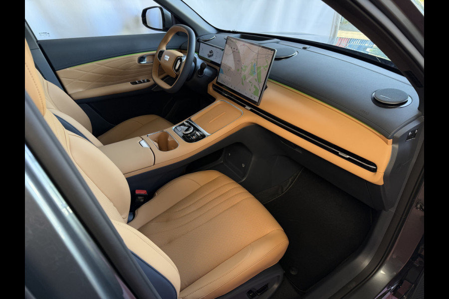 GEELY Starray EM-i MAX+ PHEV LONG RANGE BRUIN LEER NIEUWE AUTO 09/2026 | 29,8 kWh ACCU | 136 KM WLTP | PANORAMADAK | STOELVERWARMING/KOELING | LEER Geely Wijchen