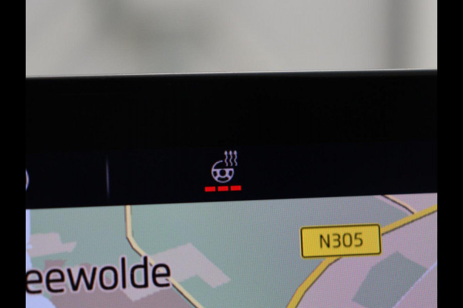 Škoda Enyaq iV 80 Sportline | SOH 93,3% | Leder/alcantara | Stuur/stoel verwarming | Cruise control | Carplay | Camera | Park assist | Sfeerverlichting | Full LED