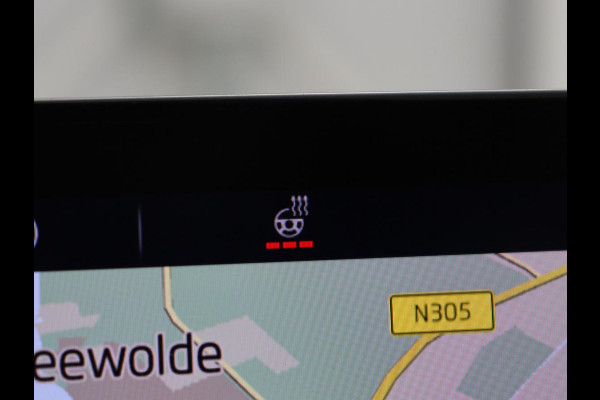 Škoda Enyaq iV 80 Sportline | SOH 93,3% | Leder/alcantara | Stuur/stoel verwarming | Cruise control | Carplay | Camera | Park assist | Sfeerverlichting | Full LED