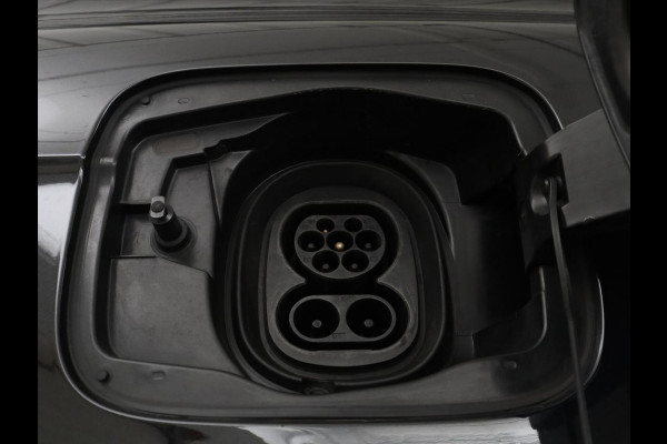 Škoda Enyaq iV 80 Sportline | SOH 93,3% | Leder/alcantara | Stuur/stoel verwarming | Cruise control | Carplay | Camera | Park assist | Sfeerverlichting | Full LED
