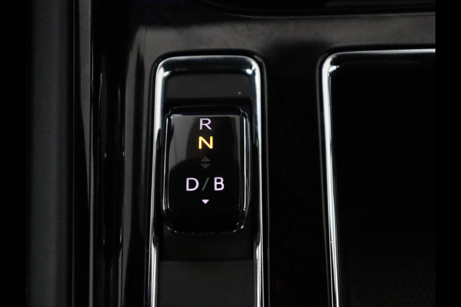 Škoda Enyaq iV 80 Sportline | SOH 93,3% | Leder/alcantara | Stuur/stoel verwarming | Cruise control | Carplay | Camera | Park assist | Sfeerverlichting | Full LED