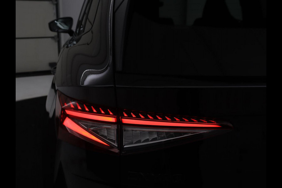 Škoda Enyaq iV 80 Sportline | SOH 93,3% | Leder/alcantara | Stuur/stoel verwarming | Cruise control | Carplay | Camera | Park assist | Sfeerverlichting | Full LED