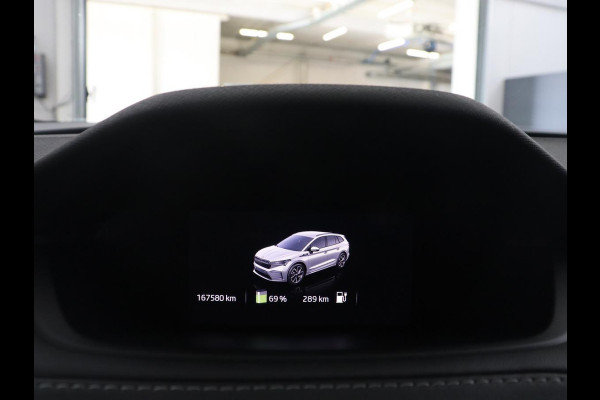 Škoda Enyaq iV 80 Sportline | SOH 93,3% | Leder/alcantara | Stuur/stoel verwarming | Cruise control | Carplay | Camera | Park assist | Sfeerverlichting | Full LED
