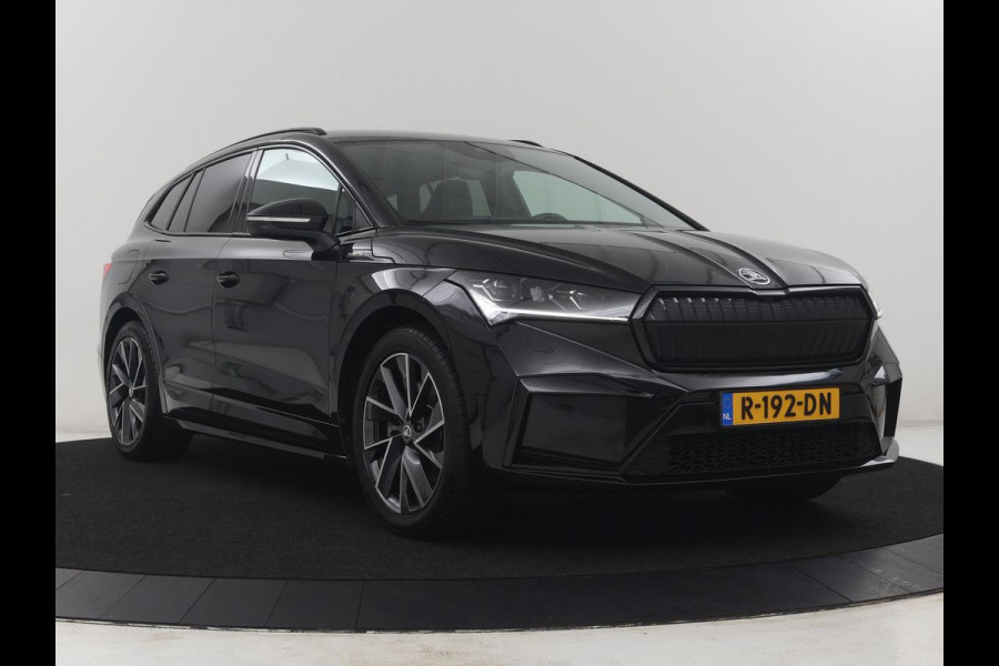 Škoda Enyaq iV 80 Sportline | SOH 93,3% | Leder/alcantara | Stuur/stoel verwarming | Cruise control | Carplay | Camera | Park assist | Sfeerverlichting | Full LED