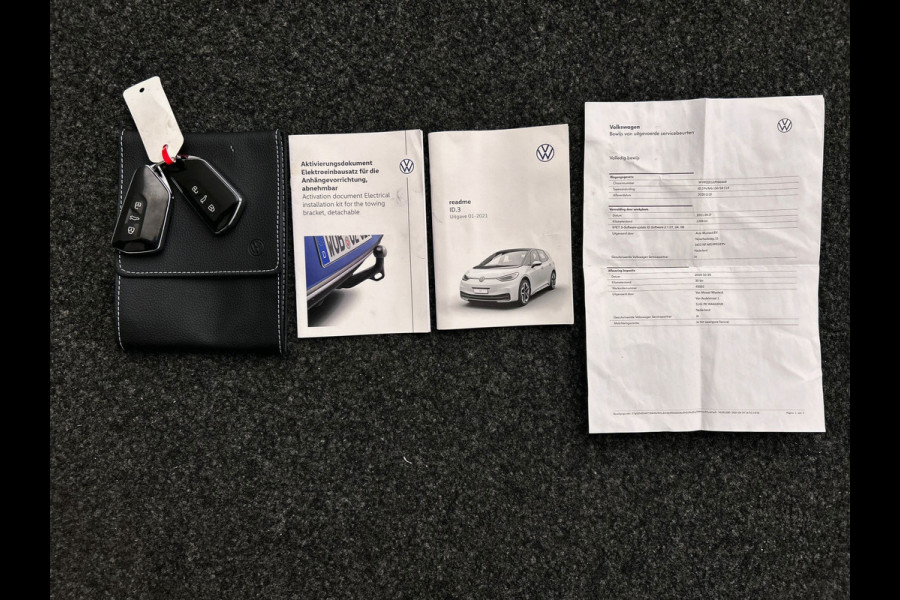 Volkswagen ID.3 First Plus 58 kWh | Origineel NL | Adapt. Cruise | Camera | Trekhaak | Carplay | Stoel/Stuur Verwarming |