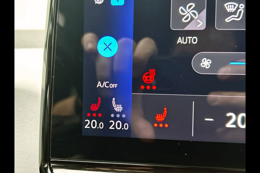 Volkswagen ID.3 First Plus 58 kWh | Origineel NL | Adapt. Cruise | Camera | Trekhaak | Carplay | Stoel/Stuur Verwarming |