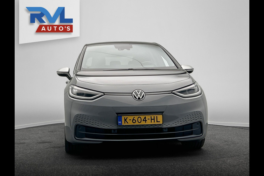 Volkswagen ID.3 First Plus 58 kWh | Origineel NL | Adapt. Cruise | Camera | Trekhaak | Carplay | Stoel/Stuur Verwarming |