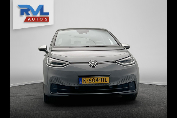 Volkswagen ID.3 First Plus 58 kWh | Origineel NL | Adapt. Cruise | Camera | Trekhaak | Carplay | Stoel/Stuur Verwarming |