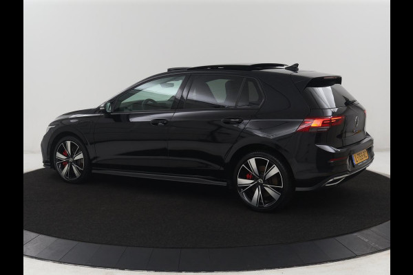 Volkswagen Golf 1.4 eHybrid GTE | SOH 90,0% | Panoramadak | Leder | Adaptive cruise | Memory | Trekhaak | Stuur/stoel verwarming | Stoelventilatie | Camera | Park assist | Carplay | Climate control