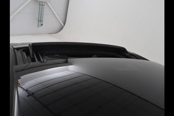Volkswagen Golf 1.4 eHybrid GTE | SOH 90,0% | Panoramadak | Leder | Adaptive cruise | Memory | Trekhaak | Stuur/stoel verwarming | Stoelventilatie | Camera | Park assist | Carplay | Climate control