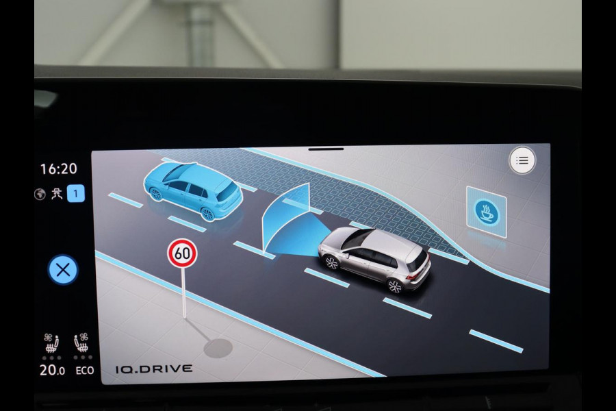 Volkswagen Golf 1.4 eHybrid GTE | SOH 90,0% | Panoramadak | Leder | Adaptive cruise | Memory | Trekhaak | Stuur/stoel verwarming | Stoelventilatie | Camera | Park assist | Carplay | Climate control