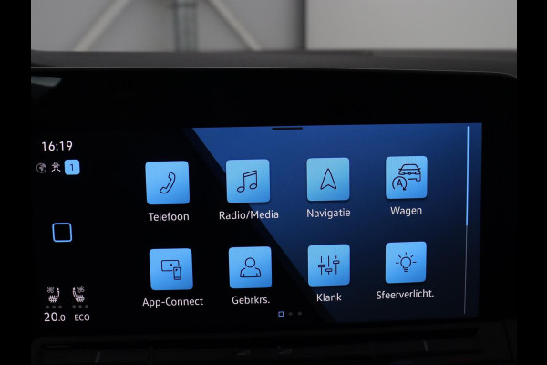 Volkswagen Golf 1.4 eHybrid GTE | SOH 90,0% | Panoramadak | Leder | Adaptive cruise | Memory | Trekhaak | Stuur/stoel verwarming | Stoelventilatie | Camera | Park assist | Carplay | Climate control