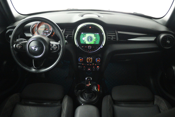 MINI 5-deurs 1.5 Cooper Chili (NAVIGATIE, CRUISE CONTROL, PARKEERSENSOREN, CARPLAY)