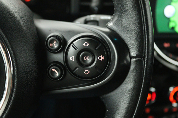 MINI 5-deurs 1.5 Cooper Chili (NAVIGATIE, CRUISE CONTROL, PARKEERSENSOREN, CARPLAY)