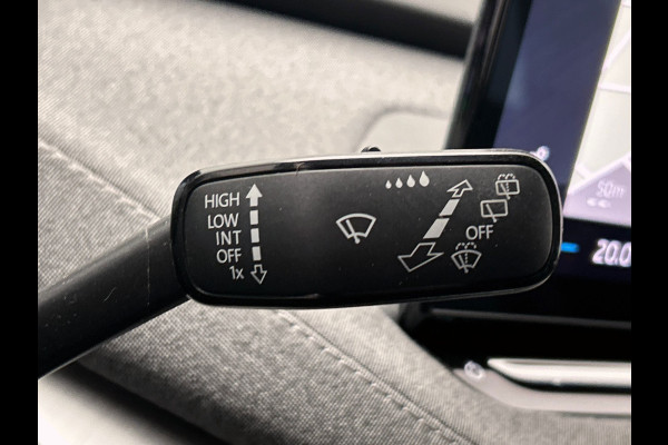Škoda ENYAQ iV 80 | Origineel Nederlands | SOH 94,22% | Stuurverwarming | Camera | Carplay | Keyless | Lane Assist |
