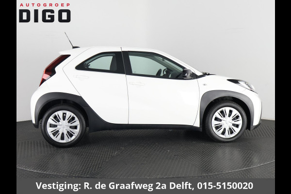 Toyota Aygo X 1.0 VVT-i MT Play | SLECHTS 5.300 KM! | Apple Carplay & AndroidAUTO | Camera | 1e eigenaar |