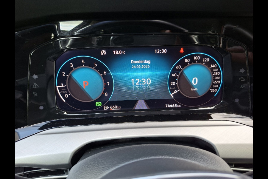 Volkswagen Golf Variant 1.0 Life AUTOMAAT * Parkeerhulp * Climate control * Carplay