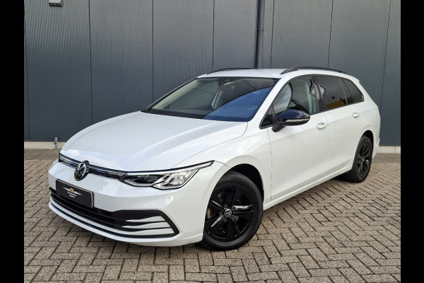 Volkswagen Golf Variant 1.0 Life AUTOMAAT * Parkeerhulp * Climate control * Carplay