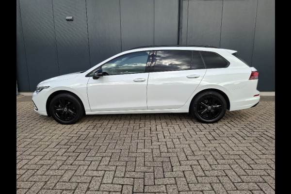 Volkswagen Golf Variant 1.0 Life AUTOMAAT * Parkeerhulp * Climate control * Carplay