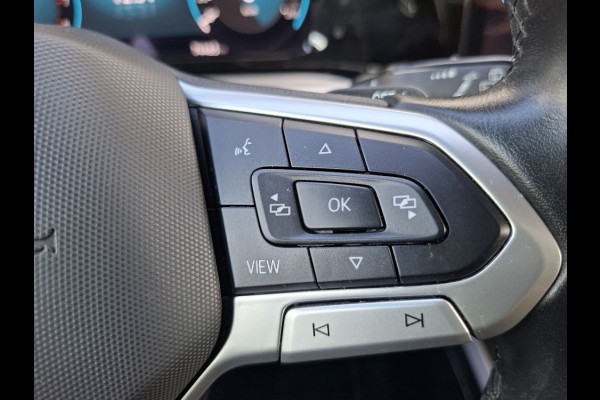 Volkswagen Golf Variant 1.0 Life AUTOMAAT * Parkeerhulp * Climate control * Carplay