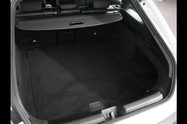 Mercedes-Benz CLA-Klasse Shooting Brake 200 Progressive Premium Climate control Parkeersensoren Achteruitrij camera verwarmde voorstoelen Navigatie Cruise control Lane assist LED