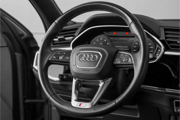 Audi Q3 Sportback 35 TFSI S Edition Zwart Optiek Chronosgrau Leder Camera 20"