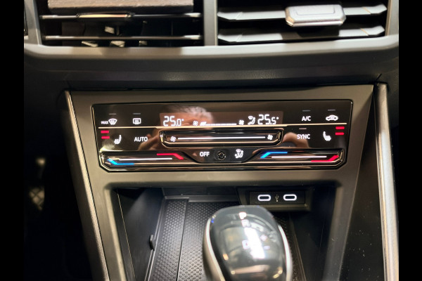 Volkswagen Taigo 1.0 TSI |PANO|IQ LIGHT|KEYLESS|DODEHOEK|ACC|CAMERA|CARPLAY|2022|TREKHAAK|