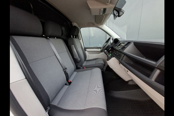 Volkswagen Transporter 2.0 TDI L1H1 * Airco * Parkeersensoren * Cruise Control * 18 INCH WIELEN *