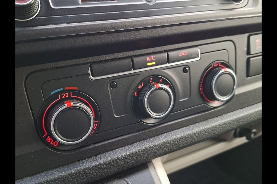 Volkswagen Transporter 2.0 TDI L1H1 * Airco * Parkeersensoren * Cruise Control * 18 INCH WIELEN *