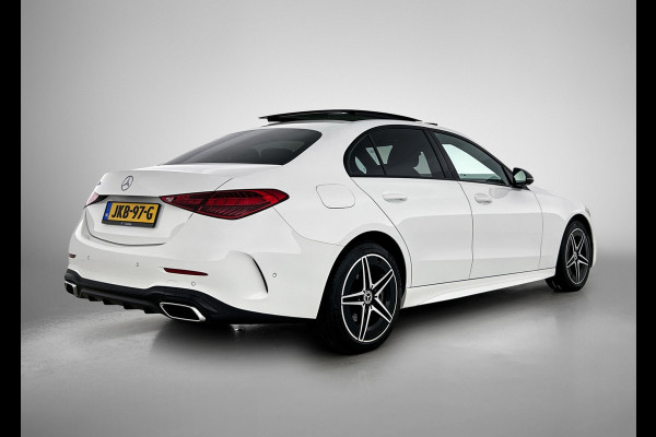 Mercedes-Benz C-Klasse 300 e Business Solution AMG AMG Line | Night Pakket | Panorama Schuif-Kanteldak | Parkeerpakket met 360°-camera | Alarm | Sfeerverlichting. Inclusief 24 maanden MB Certified garantie voor Europa.