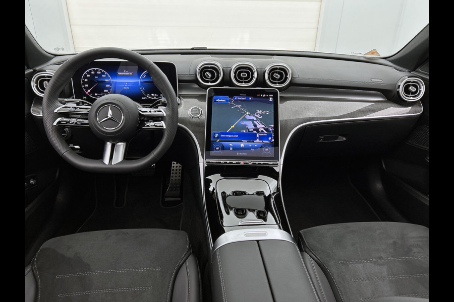 Mercedes-Benz C-Klasse 300 e Business Solution AMG AMG Line | Night Pakket | Panorama Schuif-Kanteldak | Parkeerpakket met 360°-camera | Alarm | Sfeerverlichting. Inclusief 24 maanden MB Certified garantie voor Europa.