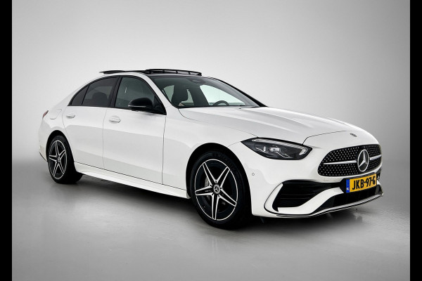 Mercedes-Benz C-Klasse 300 e Business Solution AMG AMG Line | Night Pakket | Panorama Schuif-Kanteldak | Parkeerpakket met 360°-camera | Alarm | Sfeerverlichting. Inclusief 24 maanden MB Certified garantie voor Europa.