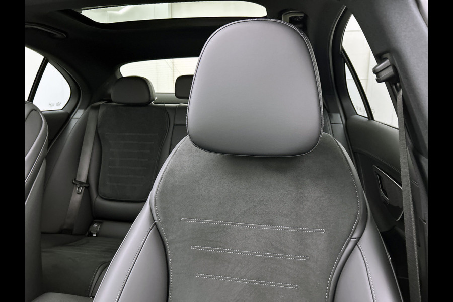 Mercedes-Benz C-Klasse 300 e Business Solution AMG AMG Line | Night Pakket | Panorama Schuif-Kanteldak | Parkeerpakket met 360°-camera | Alarm | Sfeerverlichting. Inclusief 24 maanden MB Certified garantie voor Europa.