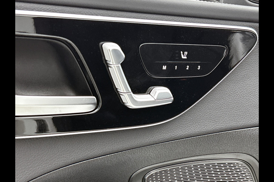 Mercedes-Benz C-Klasse 300 e Business Solution AMG AMG Line | Night Pakket | Panorama Schuif-Kanteldak | Parkeerpakket met 360°-camera | Alarm | Sfeerverlichting. Inclusief 24 maanden MB Certified garantie voor Europa.