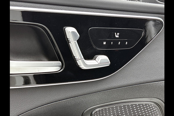 Mercedes-Benz C-Klasse 300 e Business Solution AMG AMG Line | Night Pakket | Panorama Schuif-Kanteldak | Parkeerpakket met 360°-camera | Alarm | Sfeerverlichting. Inclusief 24 maanden MB Certified garantie voor Europa.