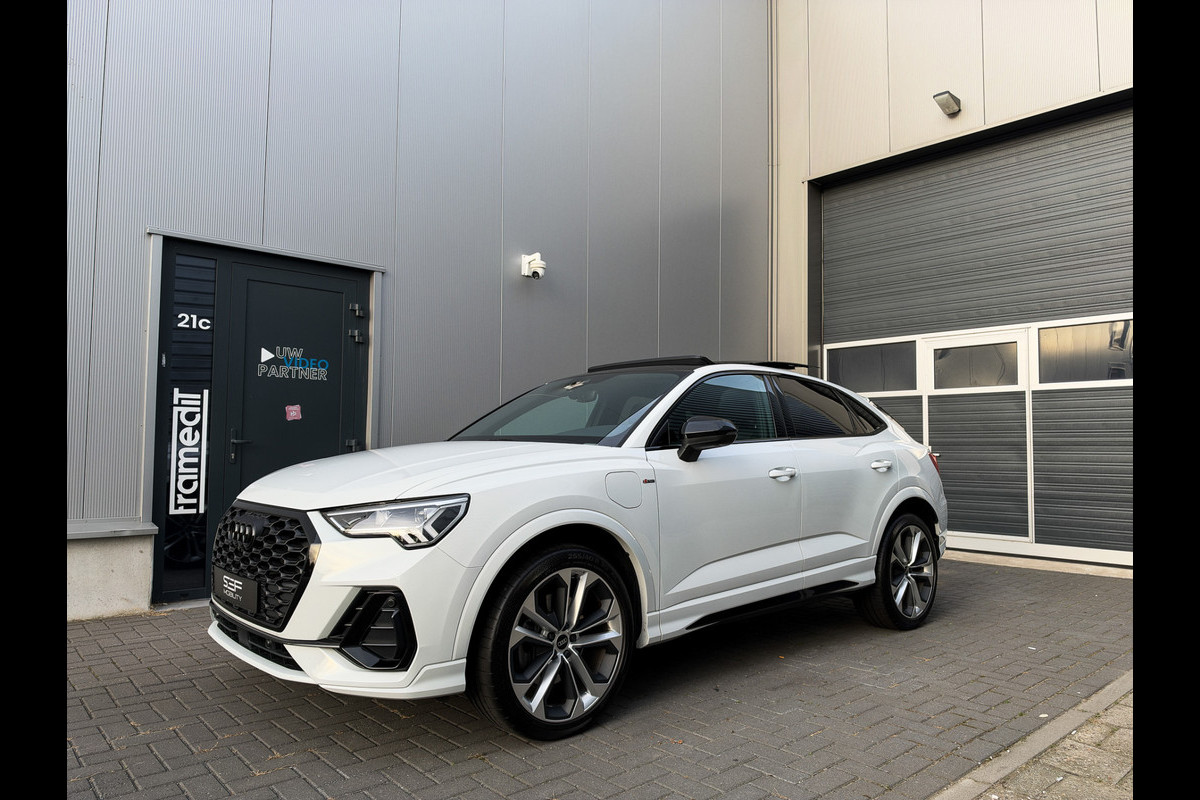 Audi Q3 Sportback 45 TFSI e 3x S-Line Pano | 360 | Keyless | Matrix | Dodehoek | ACC |  BTW Auto