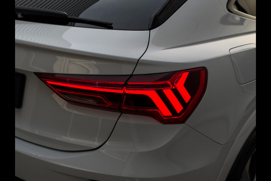 Audi Q3 Sportback 45 TFSI e 3x S-Line Pano | 360 | Keyless | Matrix | Dodehoek | ACC |  BTW Auto