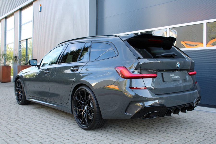 BMW 3 Serie Touring 330i | M340i Look | Pano | Apple Carplay | Sfeerverlichting | LED | Stoelverwarming