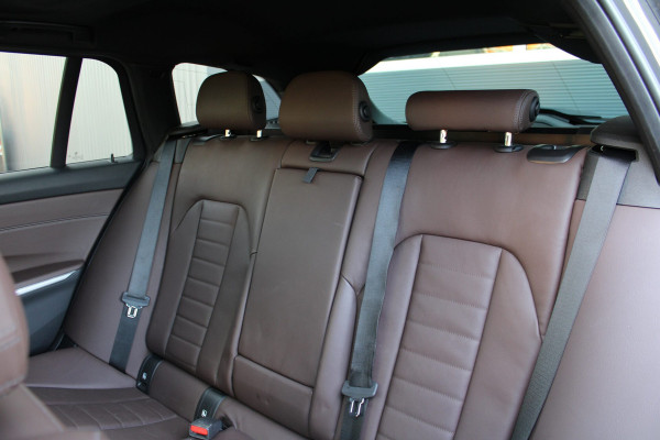 BMW 3 Serie Touring 330i | M340i Look | Pano | Apple Carplay | Sfeerverlichting | LED | Stoelverwarming