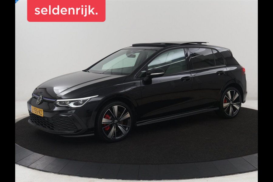 Volkswagen Golf 1.4 eHybrid GTE | SOH 90,0% | Panoramadak | Leder | Adaptive cruise | Memory | Trekhaak | Stuur/stoel verwarming | Stoelventilatie | Camera | Park assist | Carplay | Climate control