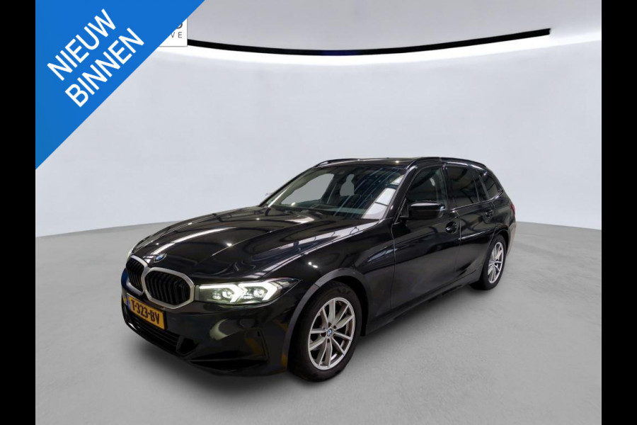 BMW 3 Serie Touring 318i NL-AUTO | PANODAK | PDC | Curved Display