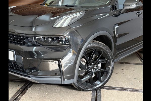 Lynk & Co 01 1.5 | Black Edition | MY2023| Alle opties | NL- Auto | Volledig dealer onderhouden | NAP | Nieuwstaat! |