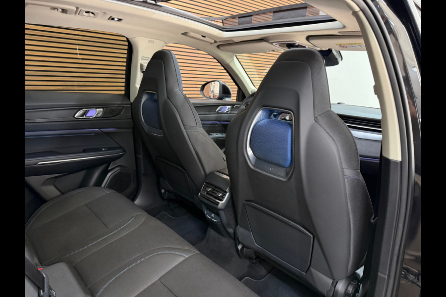 Lynk & Co 01 1.5 | Black Edition | MY2023| Alle opties | NL- Auto | Volledig dealer onderhouden | NAP | Nieuwstaat! |