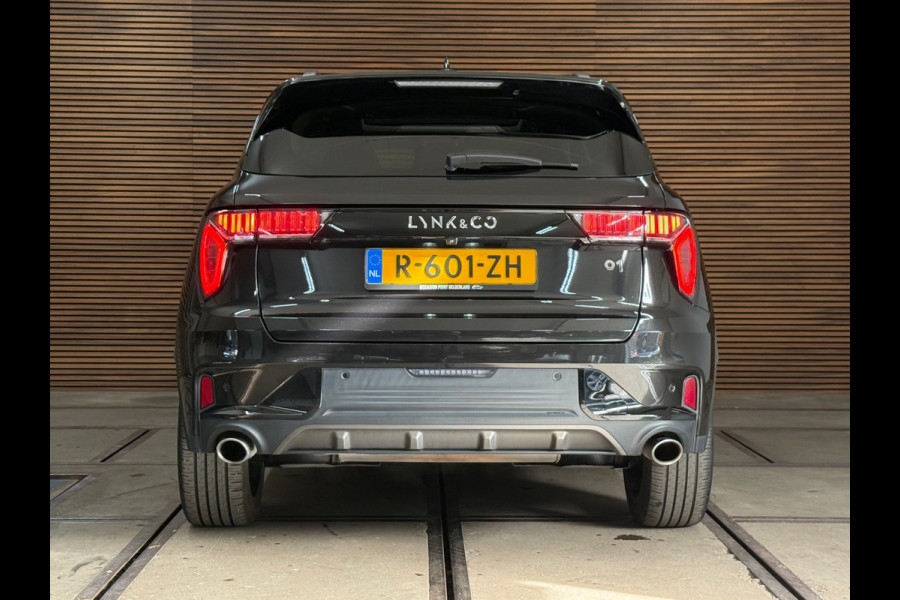 Lynk & Co 01 1.5 | Black Edition | MY2023| Alle opties | NL- Auto | Volledig dealer onderhouden | NAP | Nieuwstaat! |