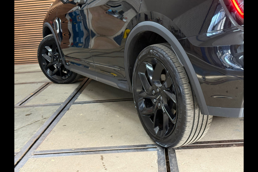 Lynk & Co 01 1.5 | Black Edition | MY2023| Alle opties | NL- Auto | Volledig dealer onderhouden | NAP | Nieuwstaat! |