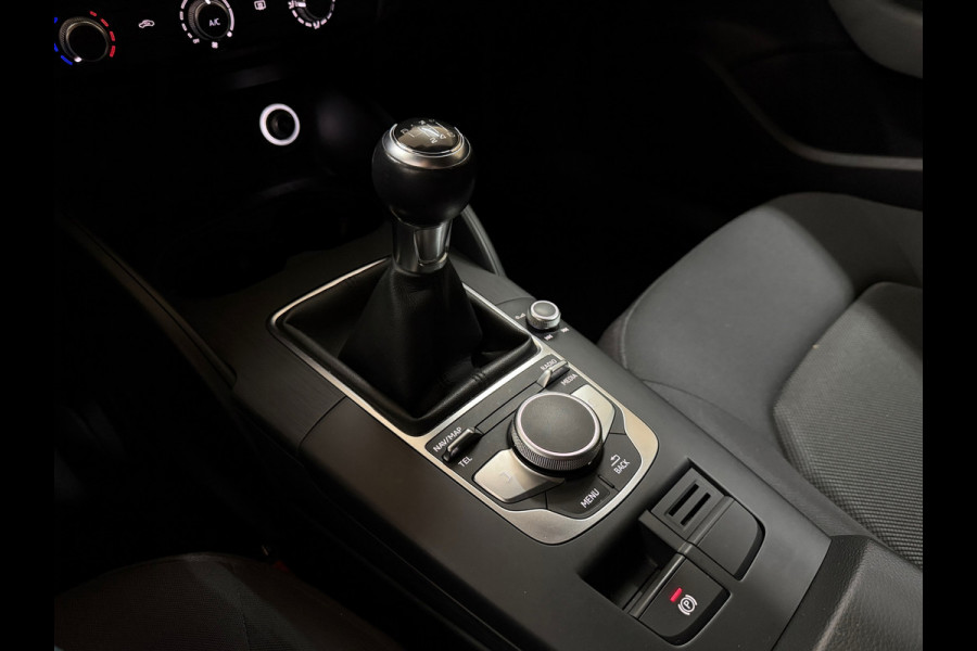 Audi A3 Sportback 30 TFSI Pro Line | Nanograu | MMI+ | 18inch | LED Xenon+ | Clima |